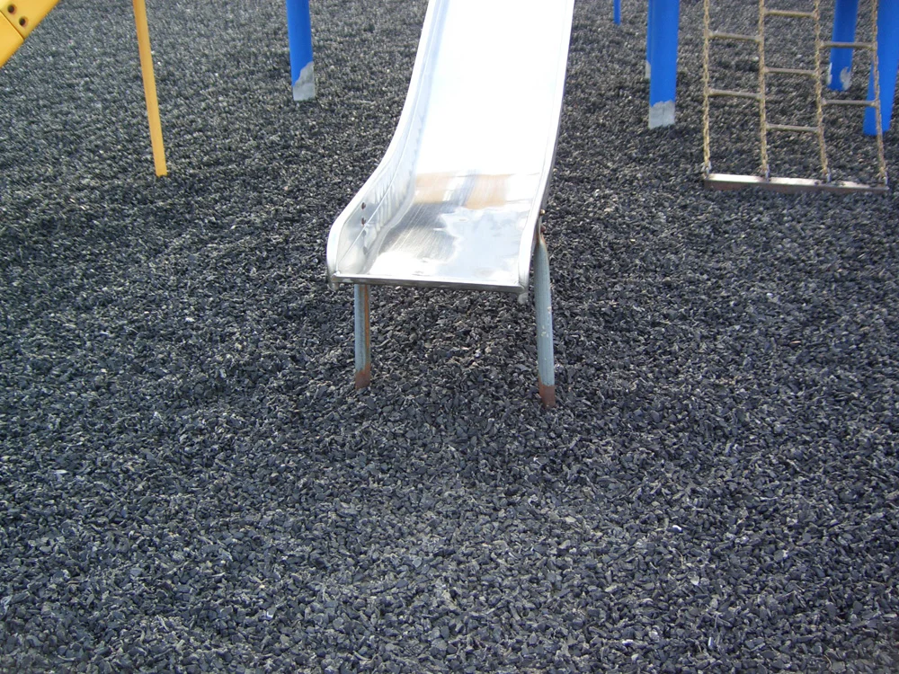 Natural Black Rubber Mulch